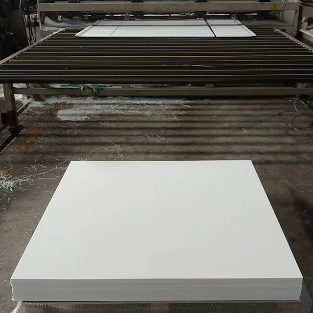 Marine Board HDPE (High Density Polyethylene) Plastic Sheet White Color Textured Panel