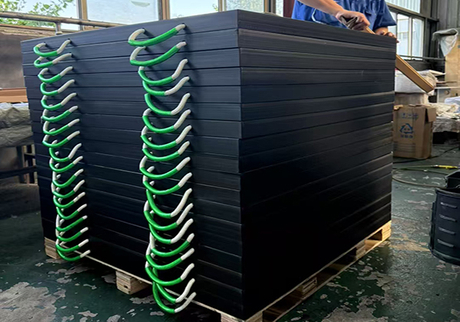 UHMW PE crane pads outrigger pads.jpg