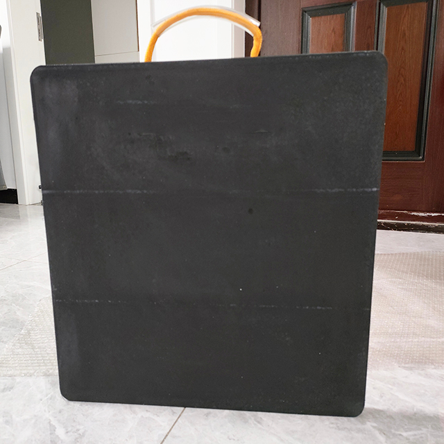 50 Ton Load Capacity Vertical Outrigger Pad Jack Plate Polymer Mat