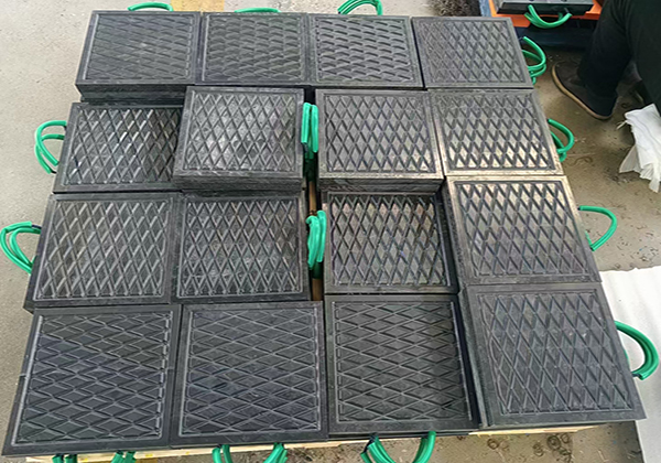 Performance of UHMWPE Crane | Crane Truck Wear-resistant and Compressive Outrigger Backing Plate