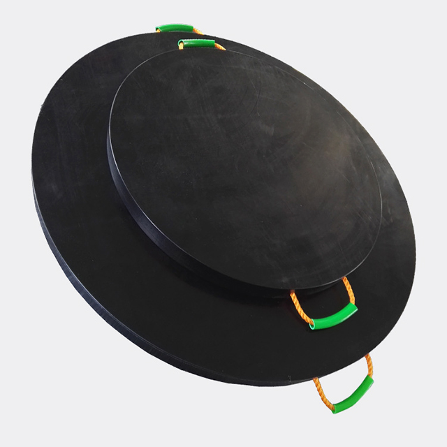 Medium Crane Outrigger Pad - Black Polymer Plate