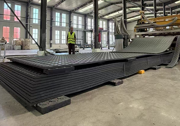 Black Mats HDPE Road Way Mats Ground Protection Mats