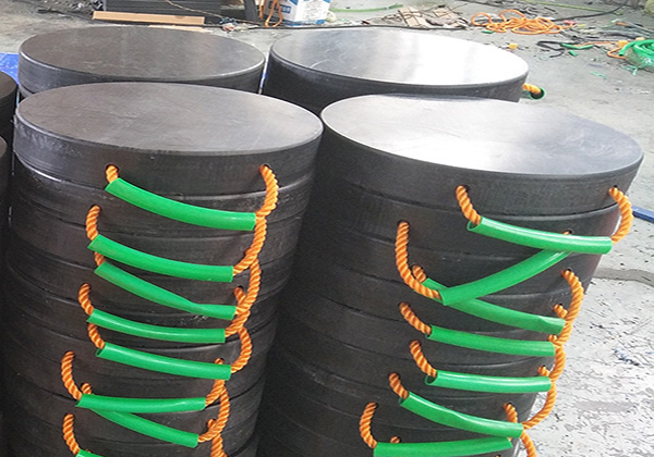 Features and advantages of plastic outrigger pad products