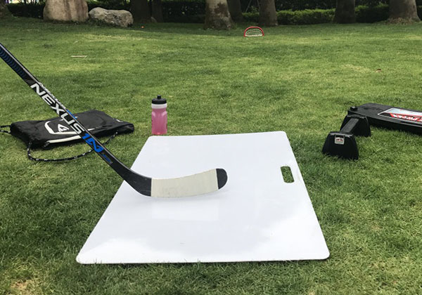 Mobile Portable Polyglide Synthetic Ice Rink Panels Hockey Shooting Pad