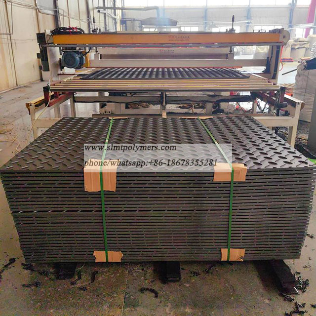 Heavy Duty 4X8 Temporary Ground Protection Mats