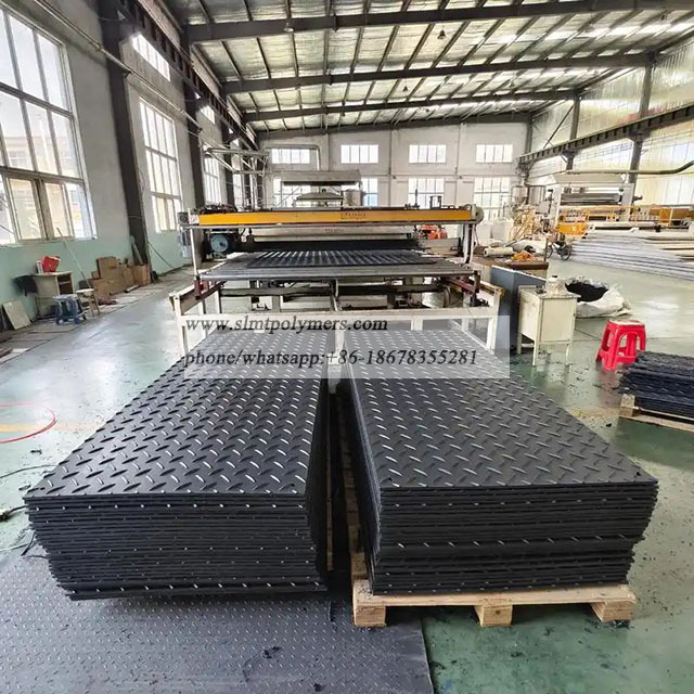 Heavy Duty 4X8 Temporary Ground Protection Mats